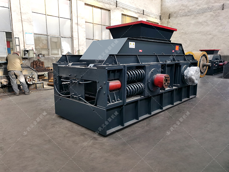 鵝卵石對(duì)輥破碎機(jī)介紹，為什么選擇金聯(lián)機(jī)械？
